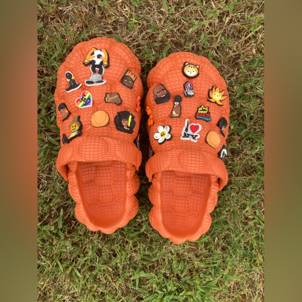 Women’s Massage Bubble Slides With Charms